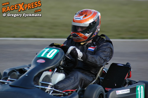 Jos Verstappen met zijn nieuwe helm